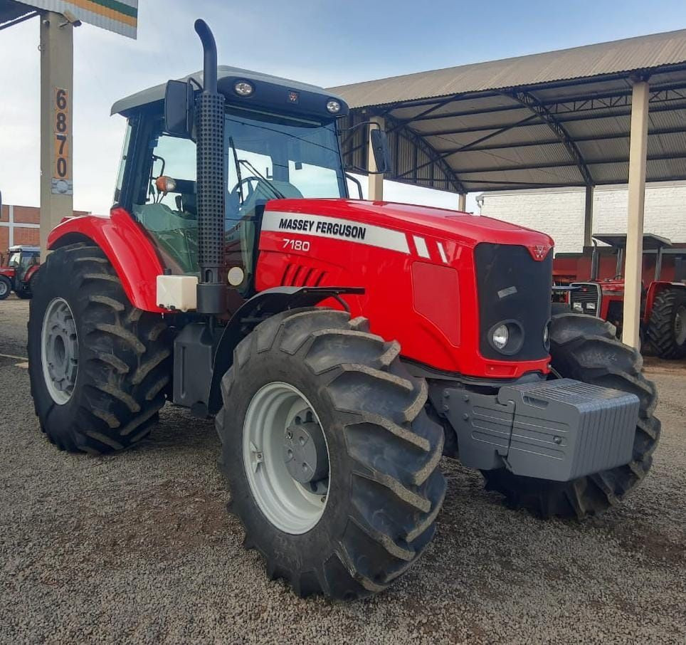 24.8 Horsepower Used Kubota Diesel Engine Tractor